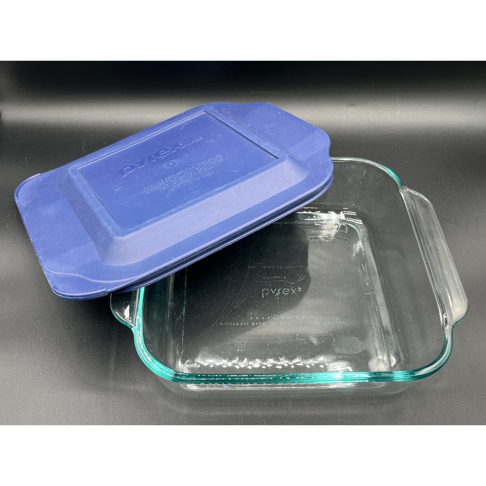 Pyrex 222 Clear Glass 8 Inch Square Baking Dish with Blue Plastic Lid 222-PC